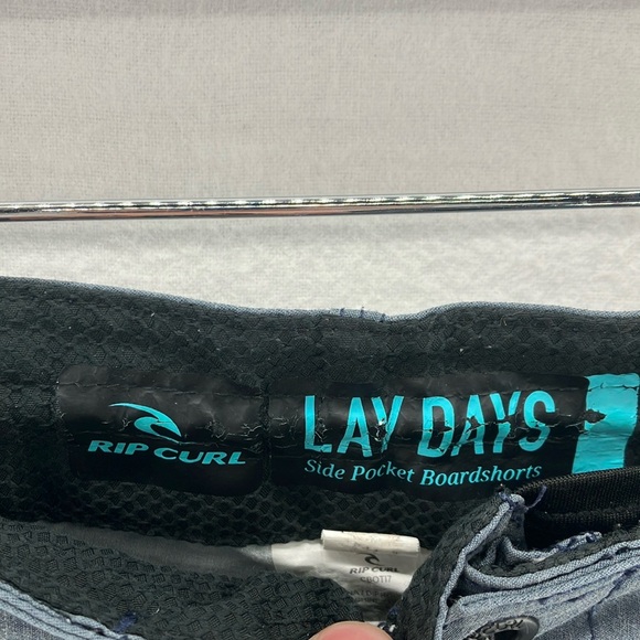 Rip Curl Blue and Red  - Board Shorts with Retro Stripes - Lay Days - Size 34 - Picture 2 of 8